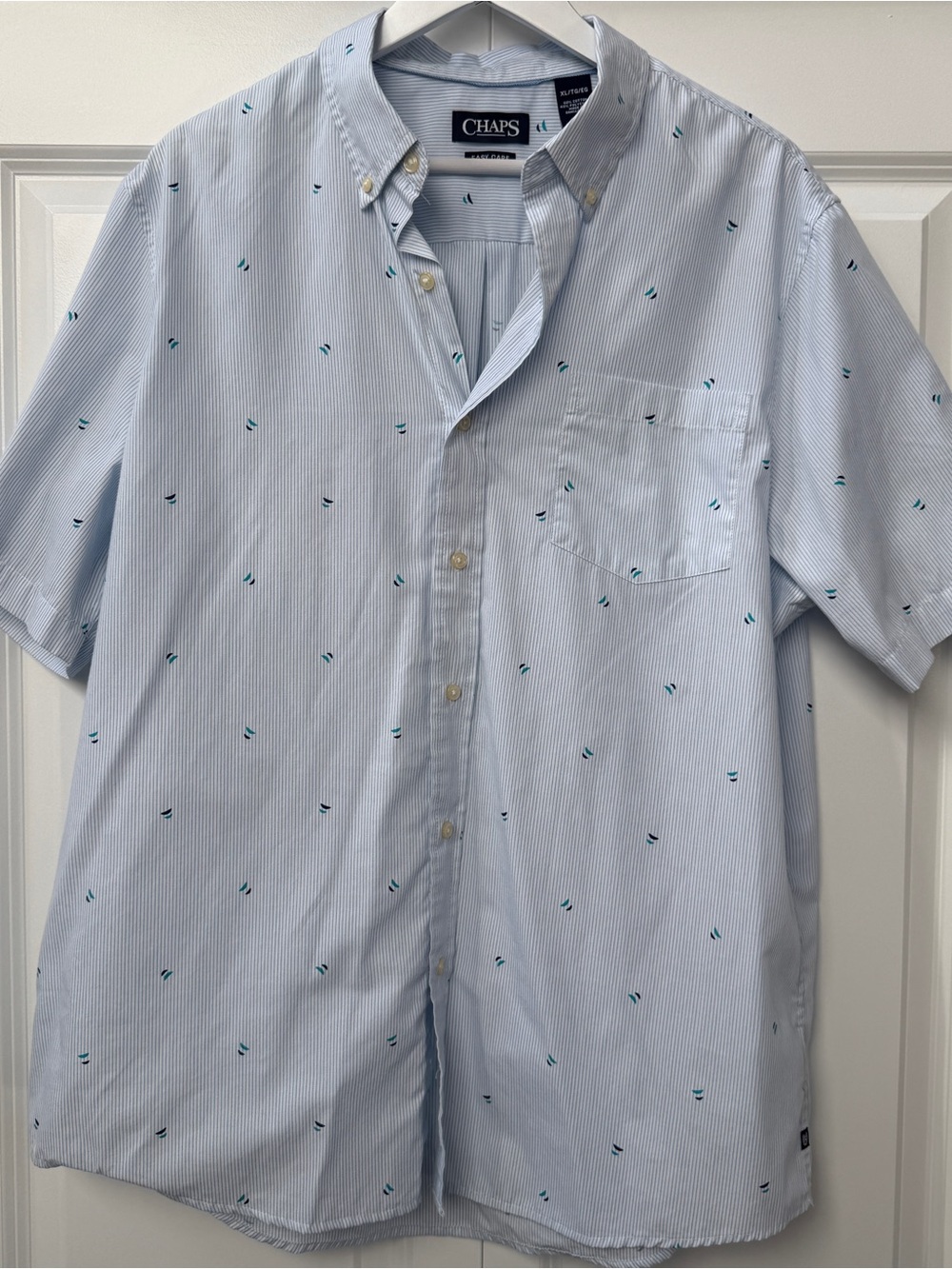 CHAPS XL Short Sleeve Button Up Shirt with Blue Stripe Nautical Print